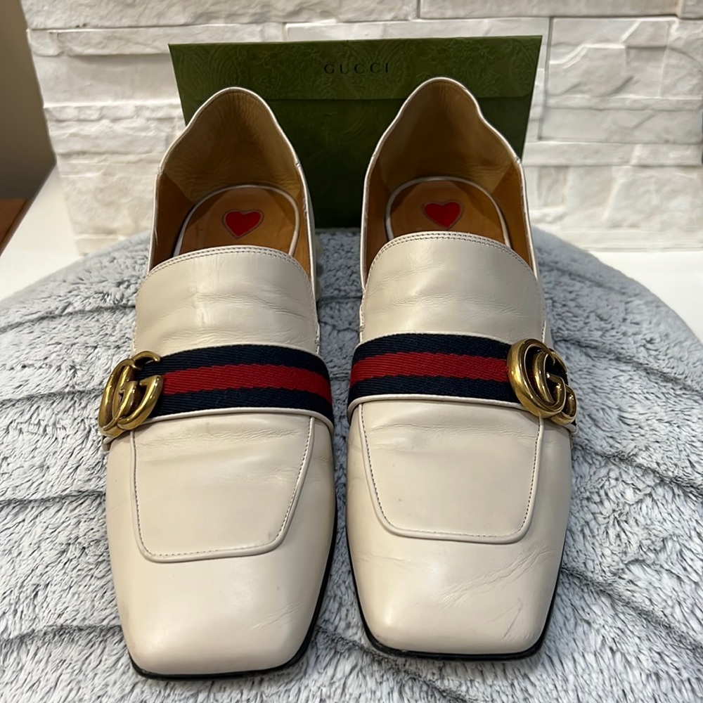 Gucci Leather mid-heel loafer size 39 US 9